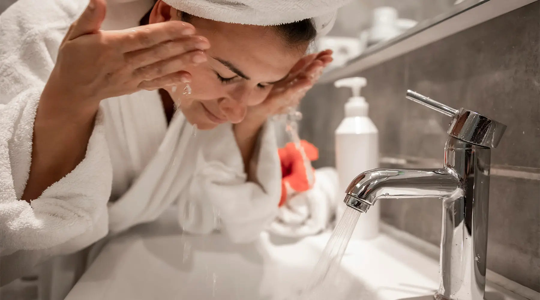 Os segredos simples para ter uma pele bonita e sedosa!